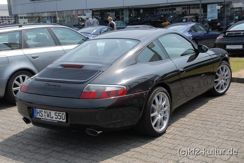 Porsche Zentrum Aachen 8662.JPG